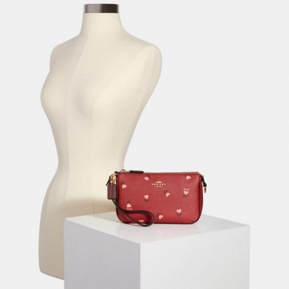 LIMITED EDITION Nolita 19 With Heart Floral Print - Picture 4 of 4